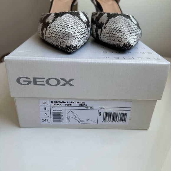 Geox! Supper comfortable pumps! With cushioning inside. - Picture 3 of 9